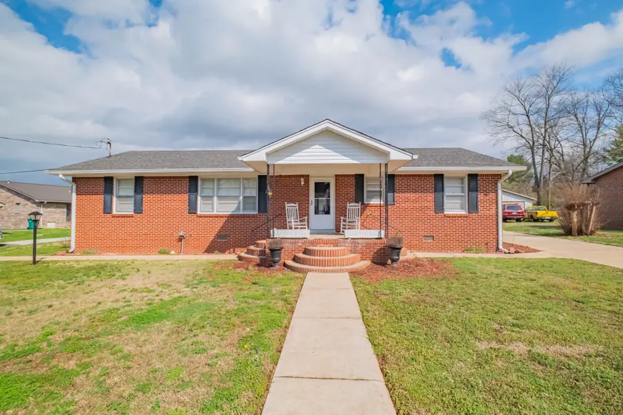 1114 N High St, Winchester, TN 37398 - #2