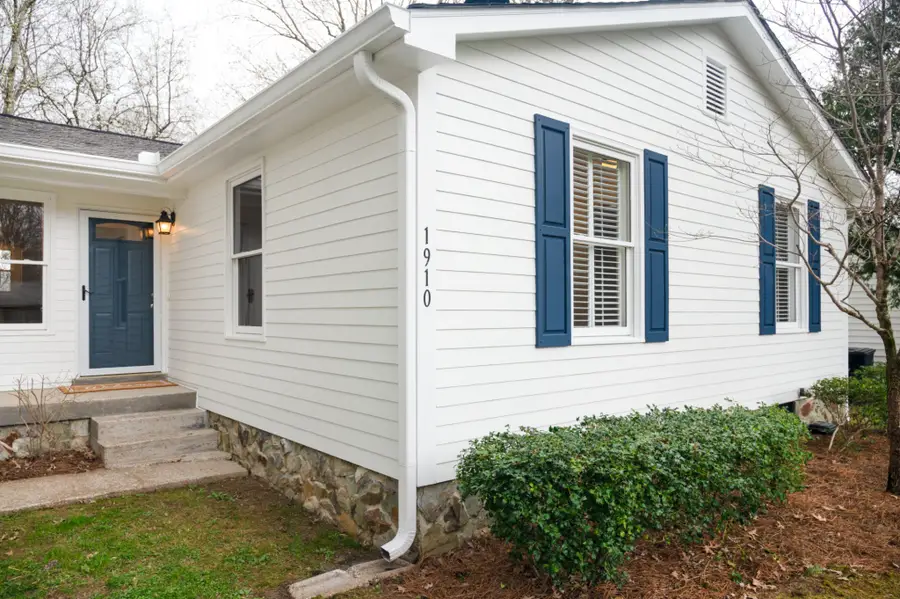 1910 Redbud Ct, Franklin, TN 37064 - #2