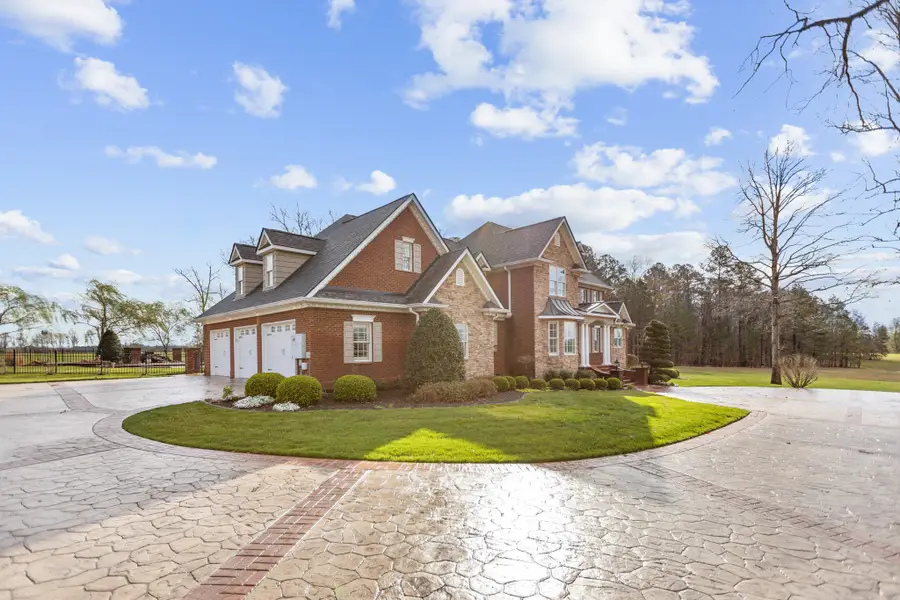 446 Waterford Dr, Manchester, TN 37355 - #3