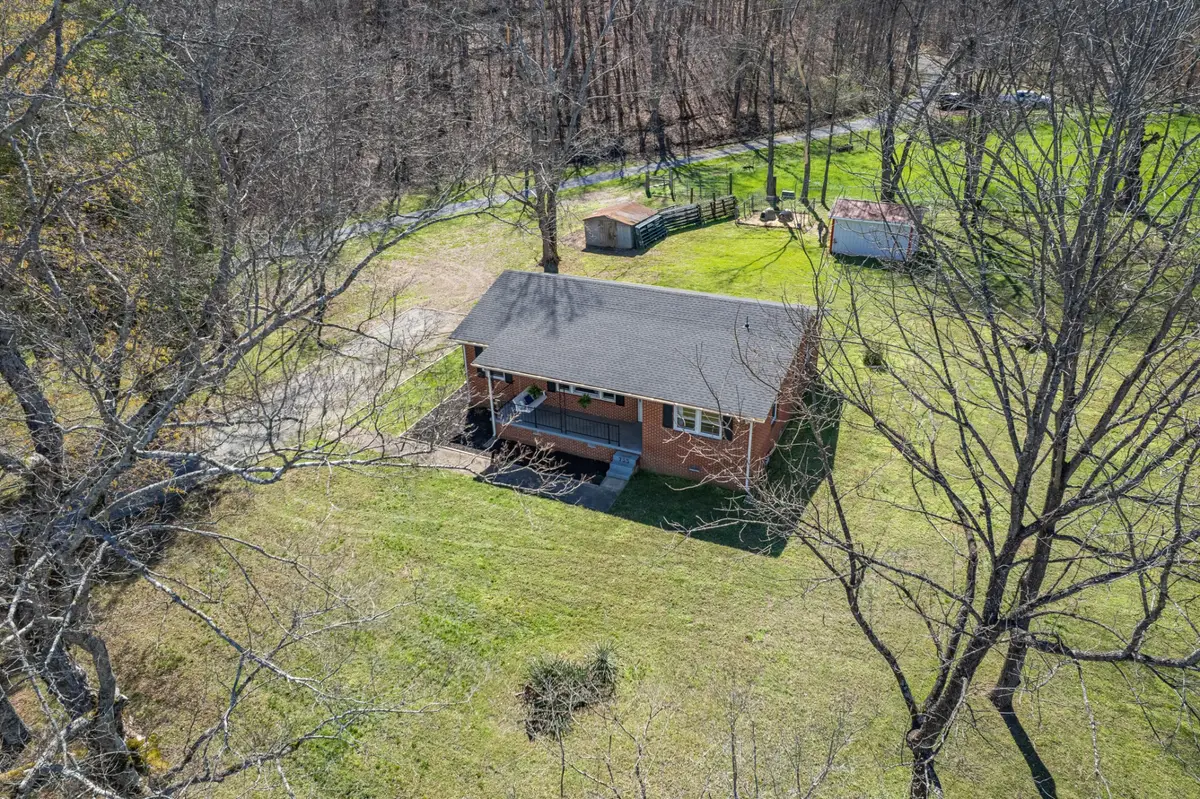755 Briar Pond Rd, Centerville, TN 37033 - #1