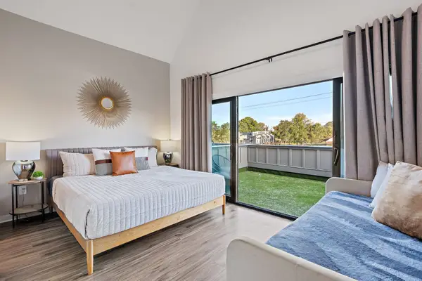 738 Douglas Ave #5, Nashville, TN 37207