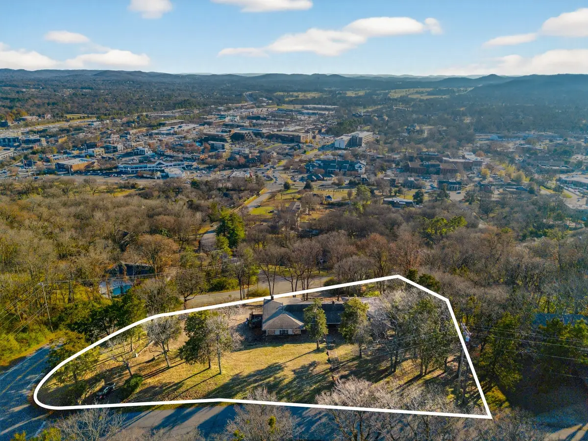 833 W Hillview Dr, Brentwood, TN 37027 - #1