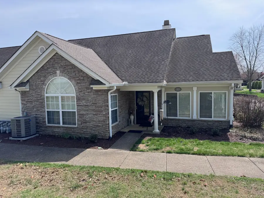 825 Browns Ln #202, Gallatin, TN 37066 - #2