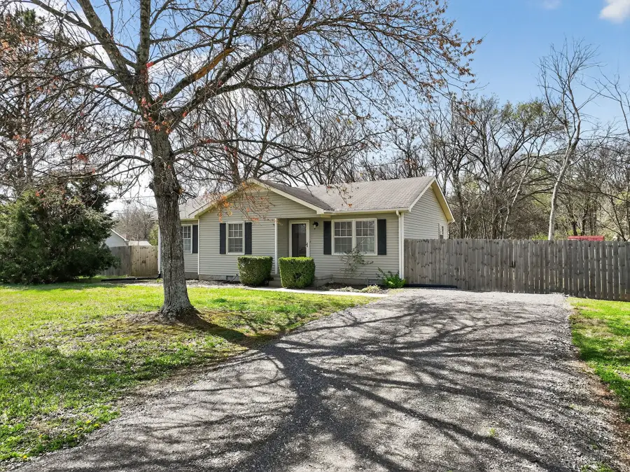 2041 Sugartree Dr, Murfreesboro, TN 37129 - #2