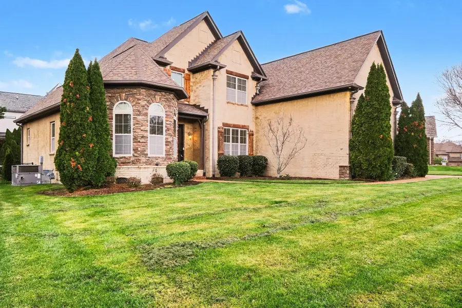 1017 Alice Springs Cir, Spring Hill, TN 37174 - #2