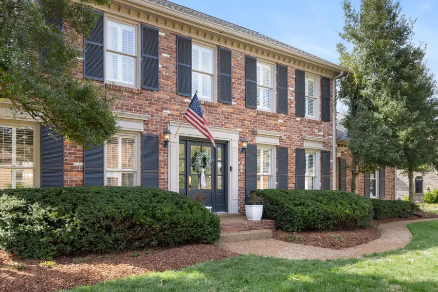 605 Dorshire Ln, Nashville, TN 37221 - #2