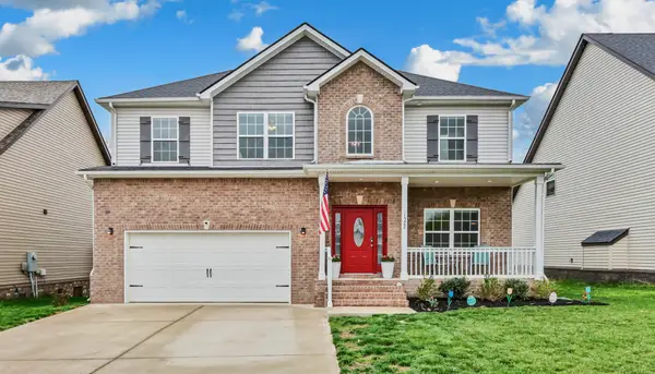 1322 Dan Brown Dr, Clarksville, TN 37042