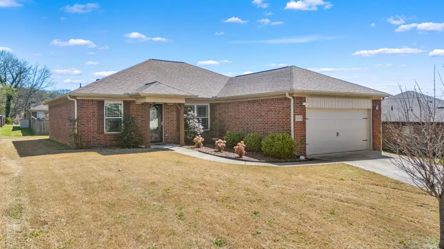 505 Bellview Ave N, Fayetteville, TN 37334 - #2