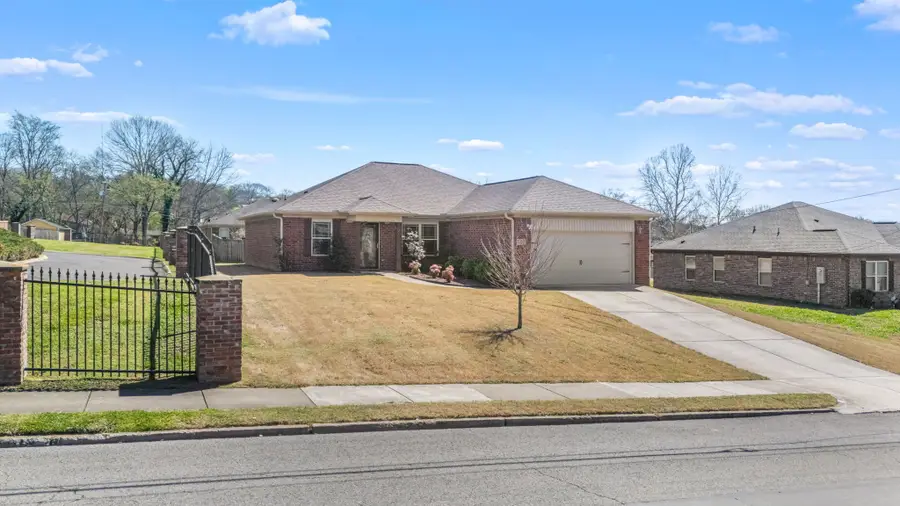 505 Bellview Ave N, Fayetteville, TN 37334 - #3