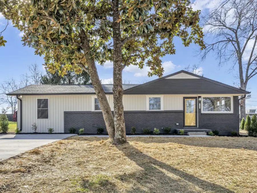 118 Forest Hills Dr, Clarksville, TN 37040 - #2