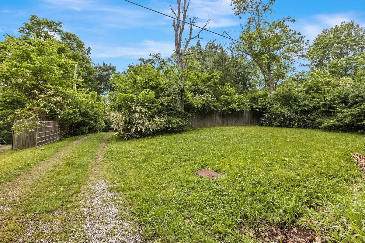 8885 Hester Beasley Rd, Nashville, TN 37221 - #1