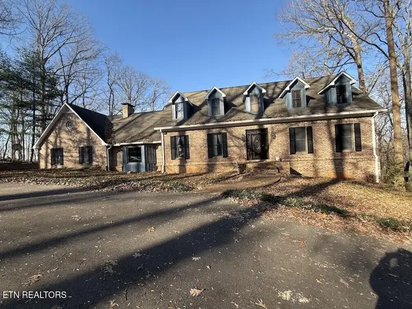 1006 W Outer Drive, Oak Ridge, TN 37830