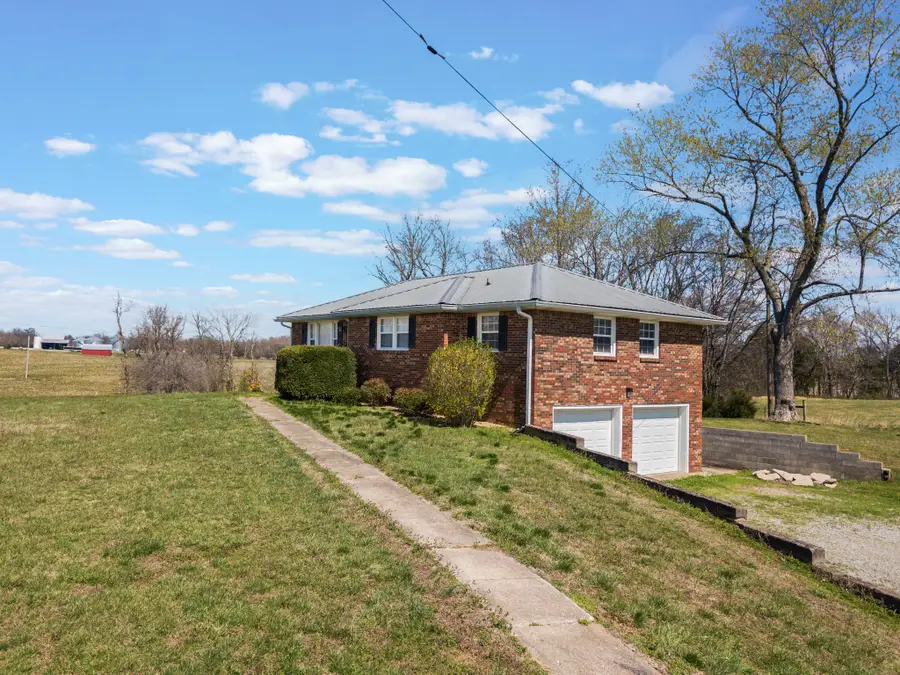 6035 Buzzard Creek Rd, Cedar Hill, TN 37032 - #2