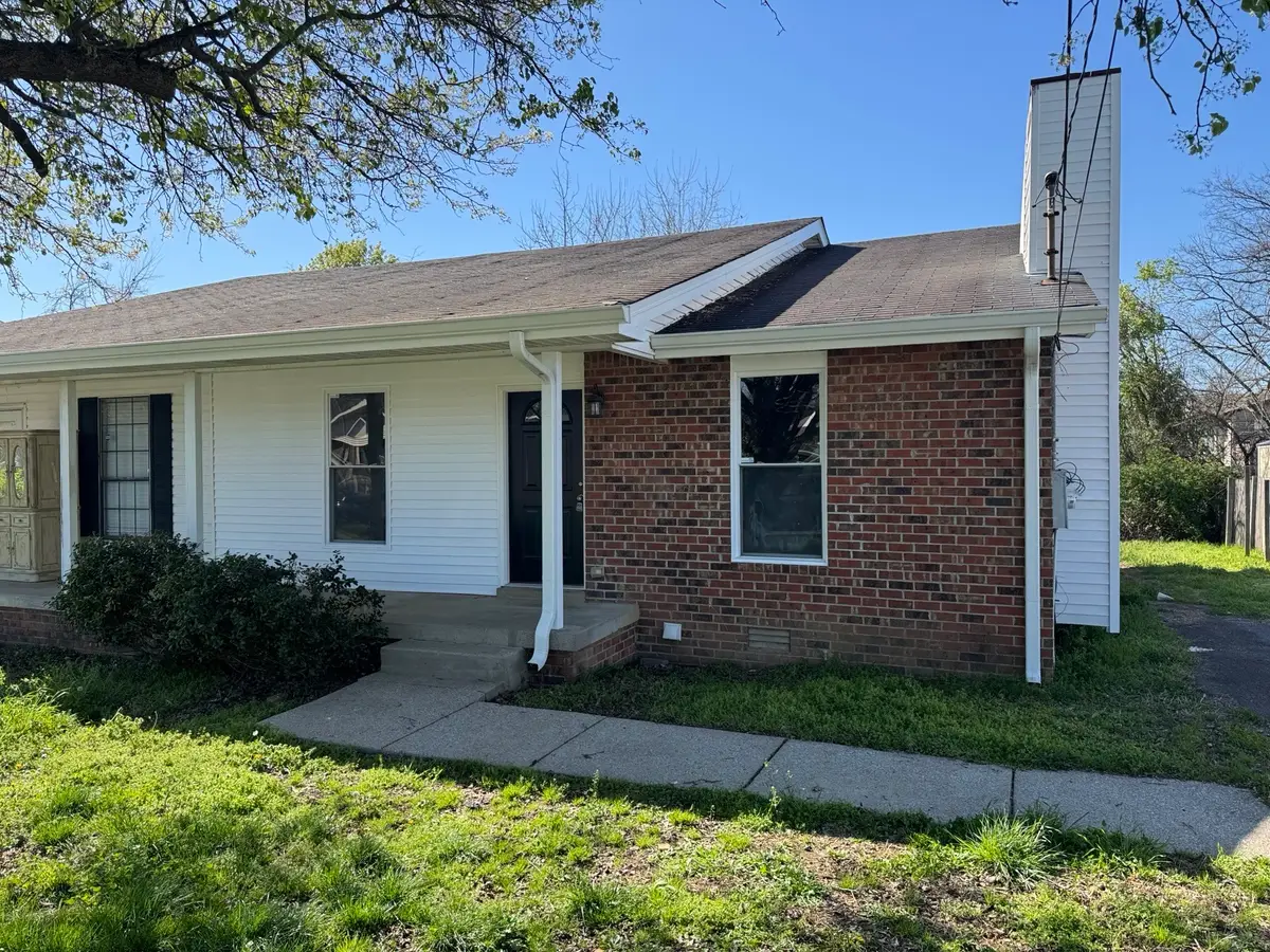 3216 Woodstock Dr, Nashville, TN 37207 - #1