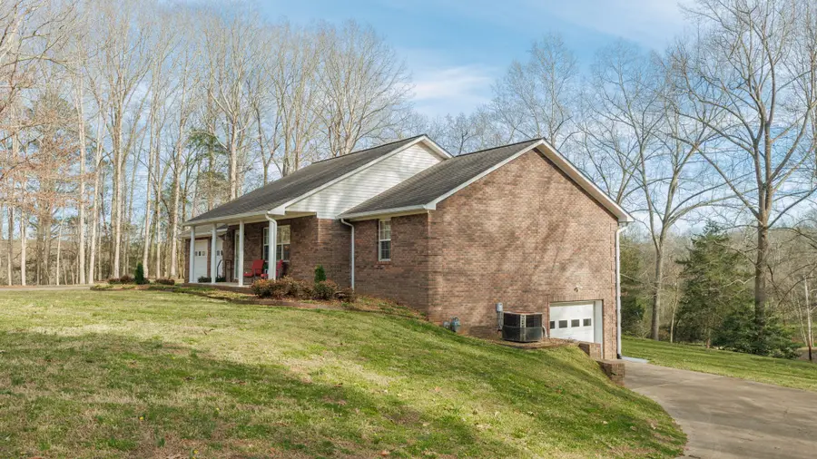 70 Beaver Dam Cv, Buchanan, TN 38222 - #2