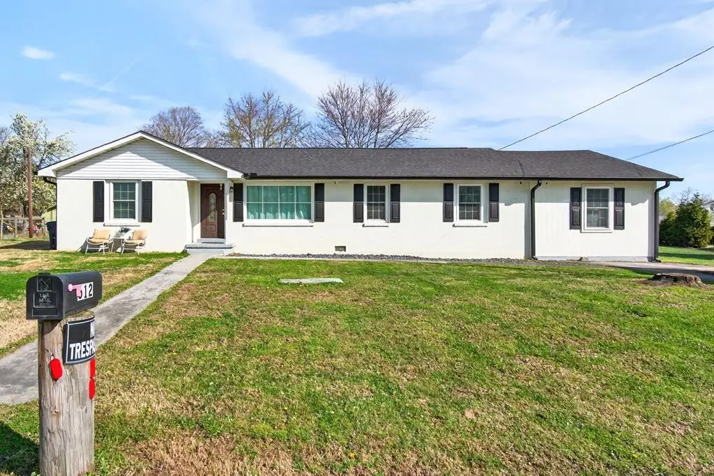 612 Dry Creek Rd, Smithville, TN 37166 - #1