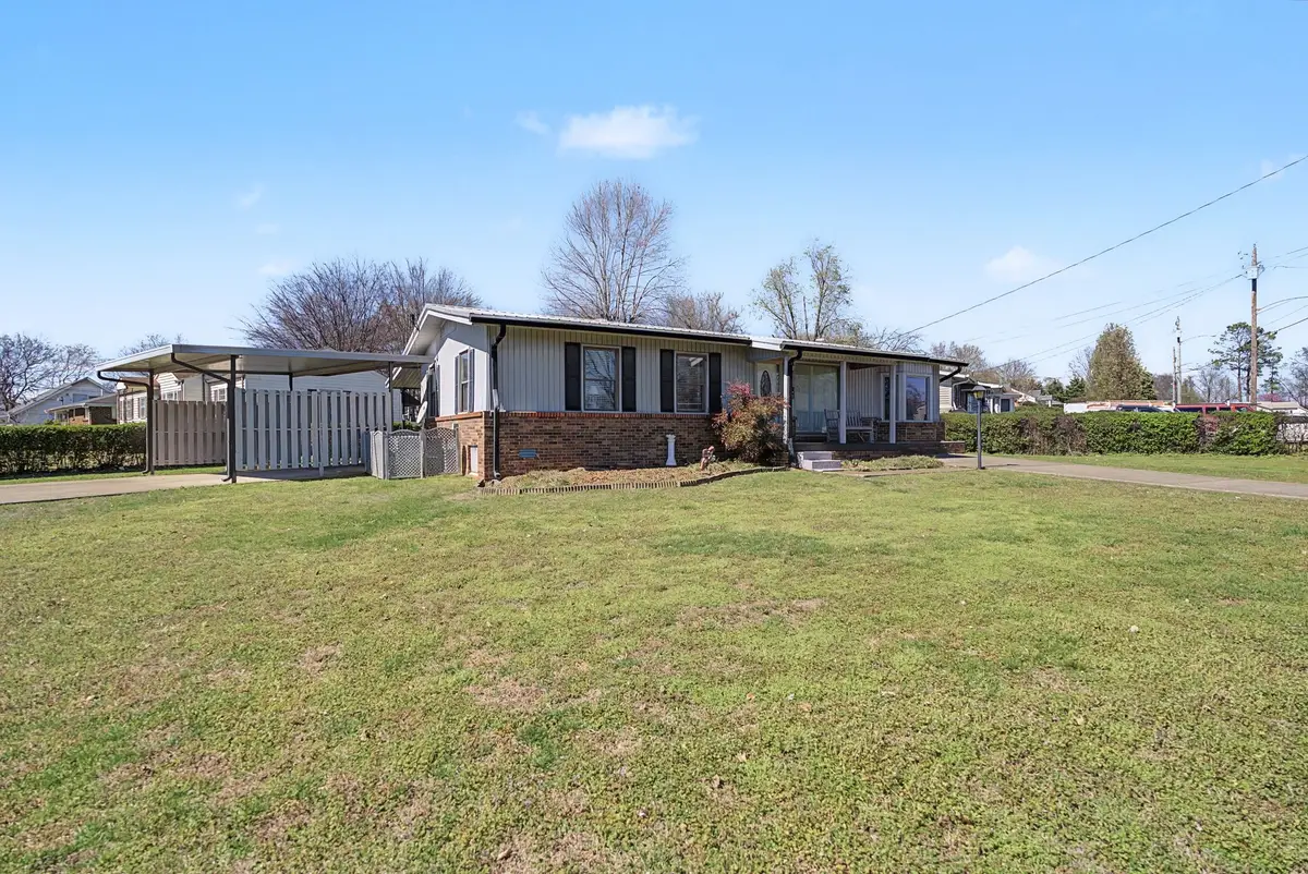 806 Dahlia Dr, Lebanon, TN 37087 - #1