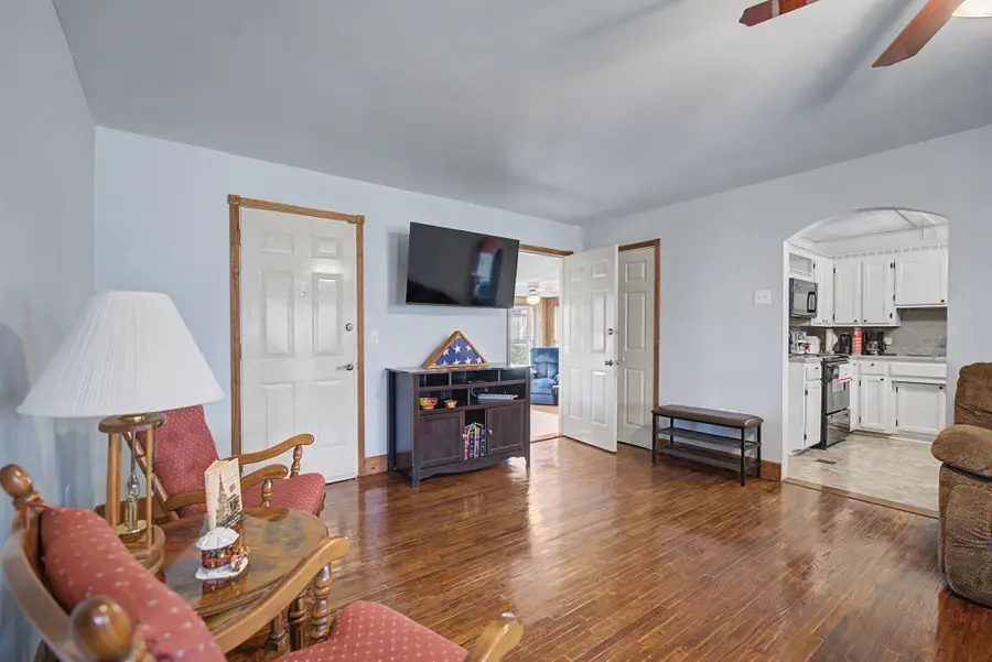 806 Dahlia Dr, Lebanon, TN 37087 - #3