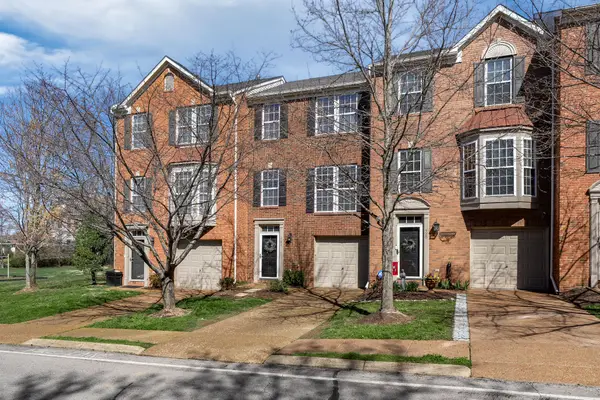 722 Huffine Manor Cir, Franklin, TN 37067