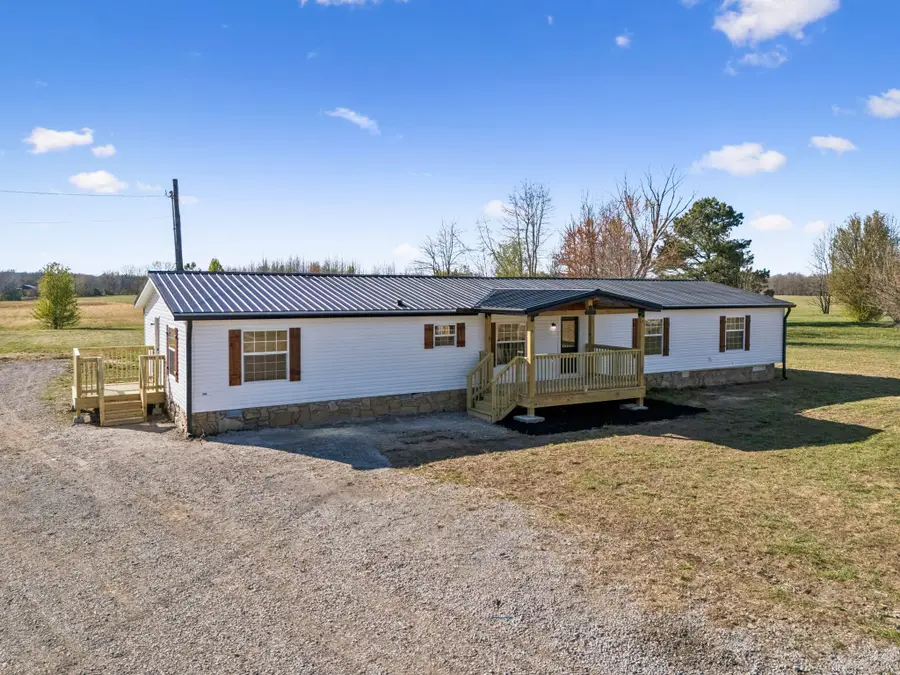 197 Holloway St, Summertown, TN 38483 - #2