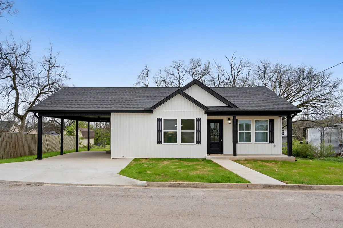 219 Mcclure St, Lewisburg, TN 37091 - #1