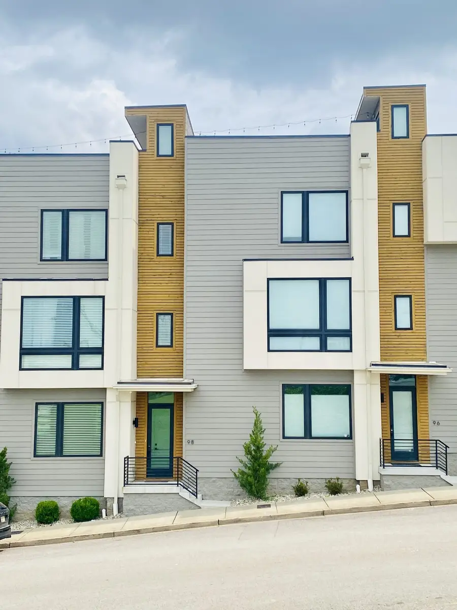 98 N 8th St, Nashville, TN 37206 - #3