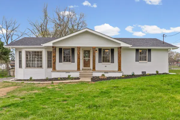 206 Maple St, Adams, TN 37010