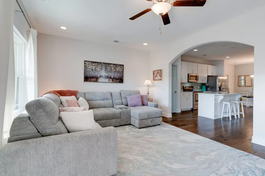 420 Longstone Rd, Gallatin, TN 37066 - #3