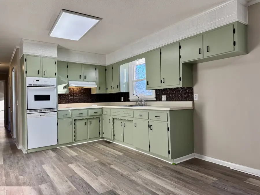 1211 Porter Rd, Lafayette, TN 37083 - #3