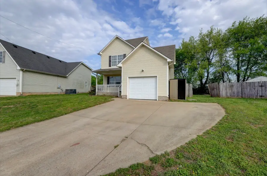 205 Alysheba Ct, Oak Grove, KY 42262 - #2