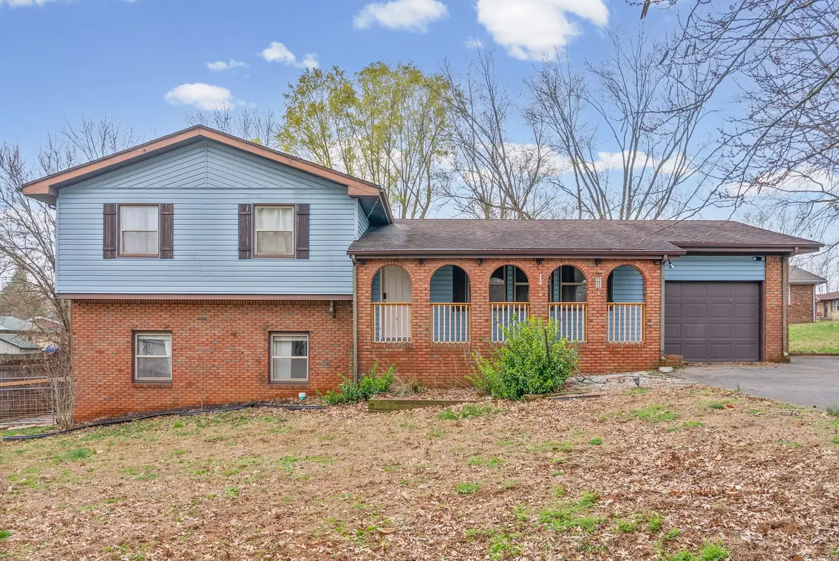 303 Bradley Ct, Hopkinsville, KY 42240 - #1