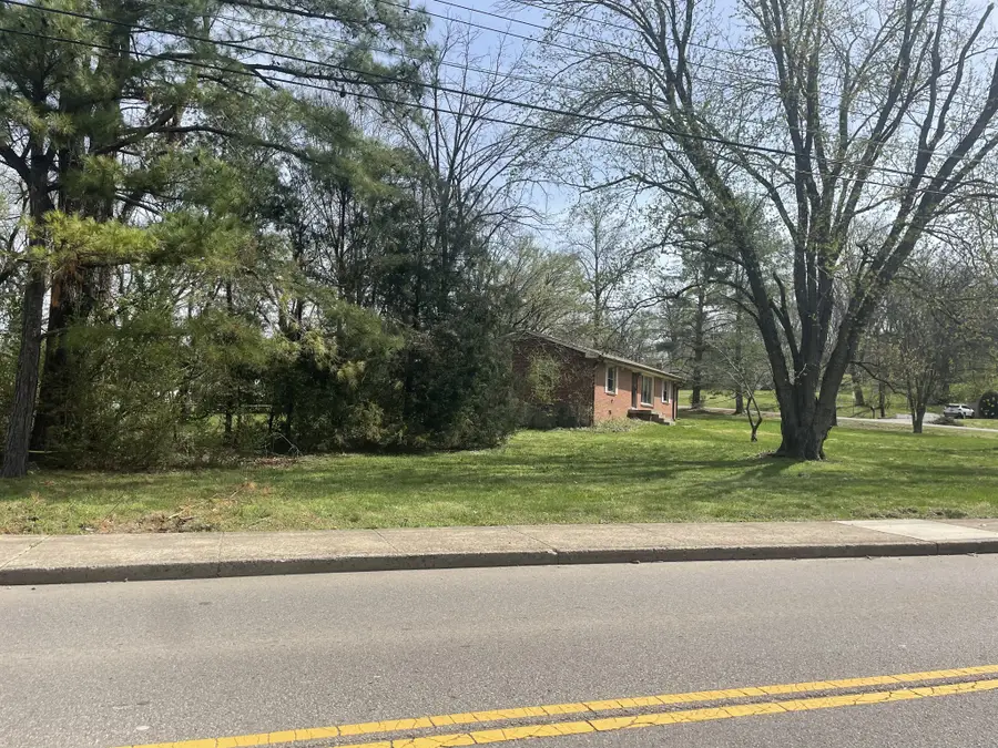 701 Shawnee Dr, Nashville, TN 37205 - #3