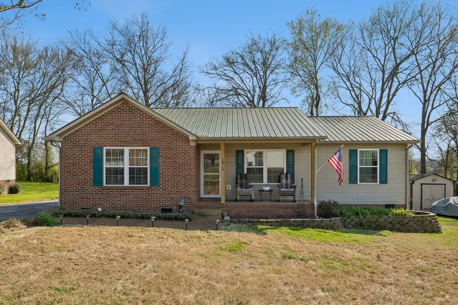 2910 Edge Park Ct, Columbia, TN 38401 - #2