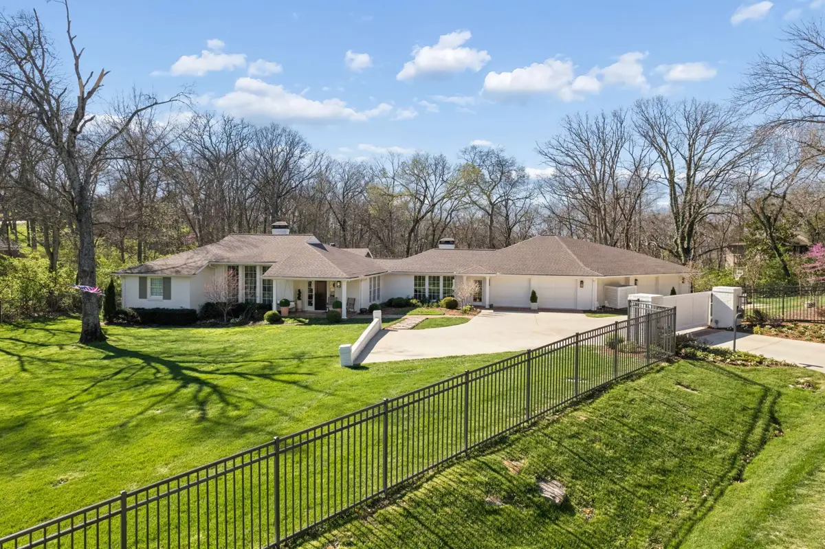 6010 Hickory Valley Rd, Nashville, TN 37205 - #1