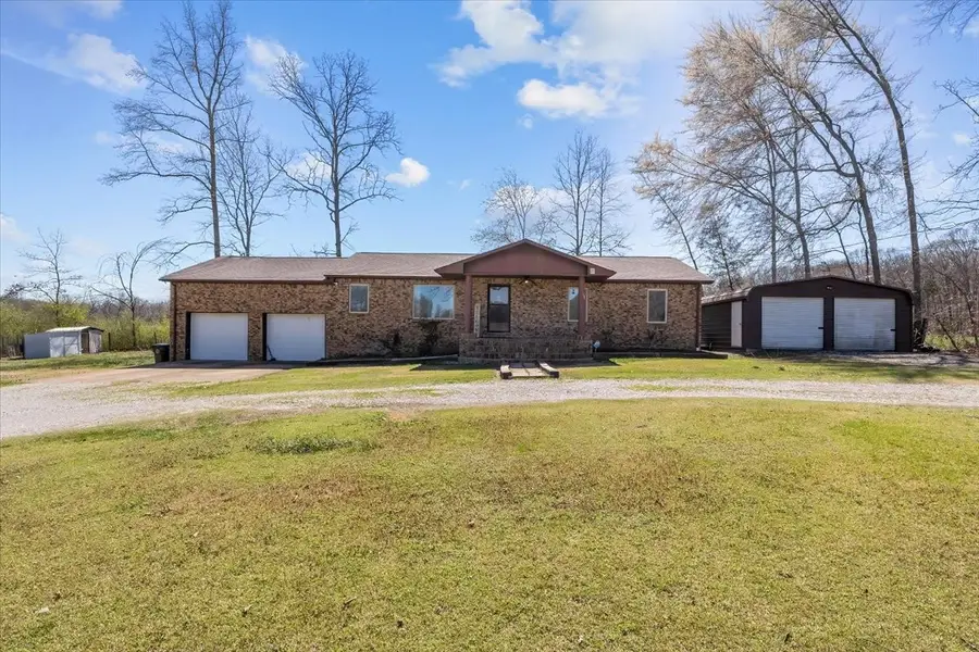 1092 Crockett Dr, New Johnsonville, TN 37134 - #2