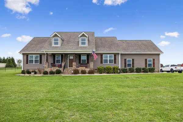 407 Richland Farms Dr, Manchester, TN 37355
