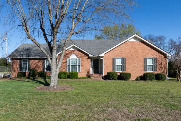 160 Lee Etta Dr, Gallatin, TN 37066