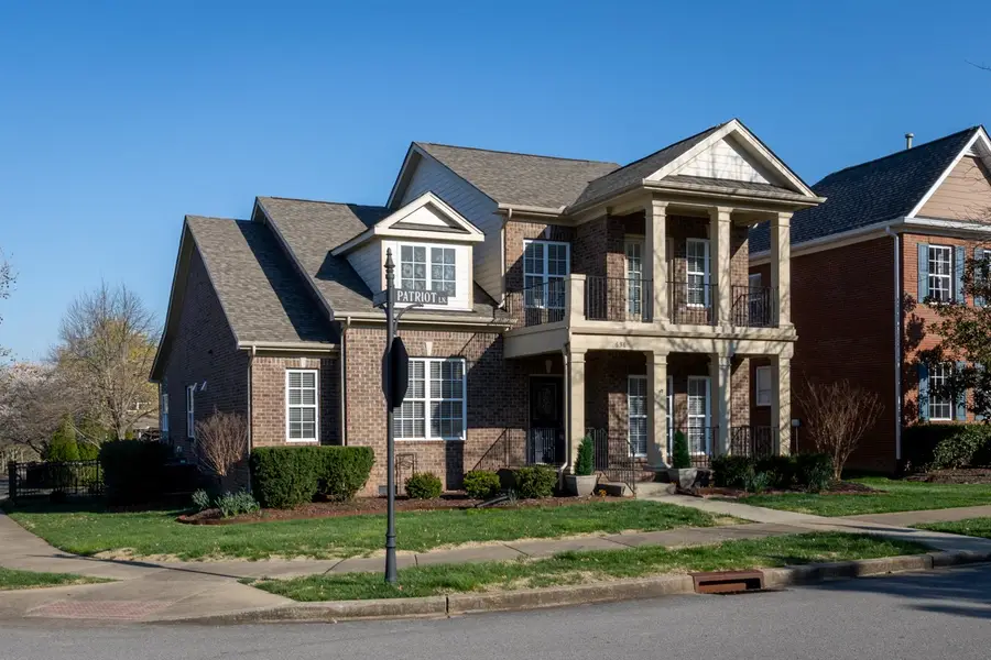 636 Patriot Ln, Franklin, TN 37067 - #2