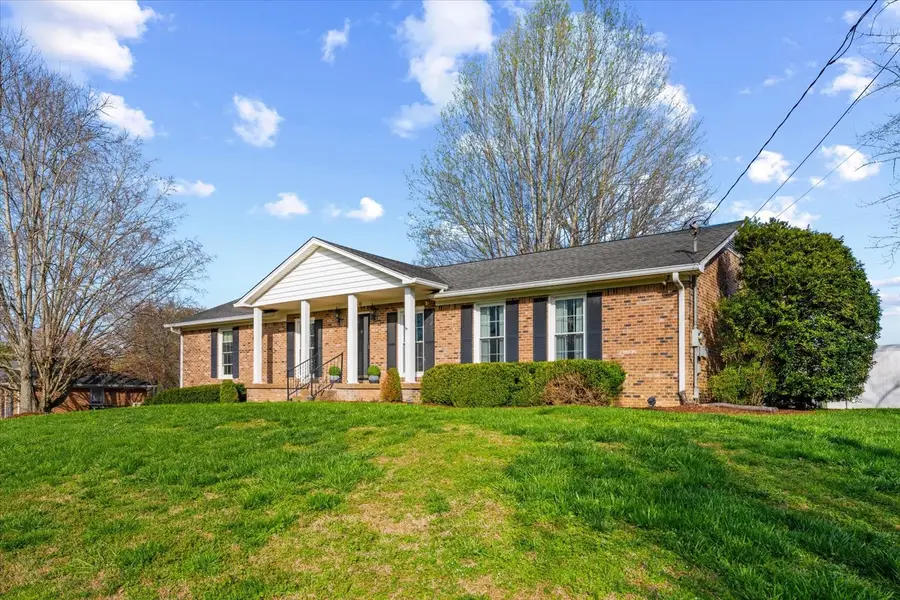510 Hemingway Dr, Columbia, TN 38401 - #2