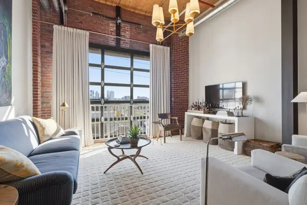 1350 Rosa L Parks Blvd #403, Nashville, TN 37208