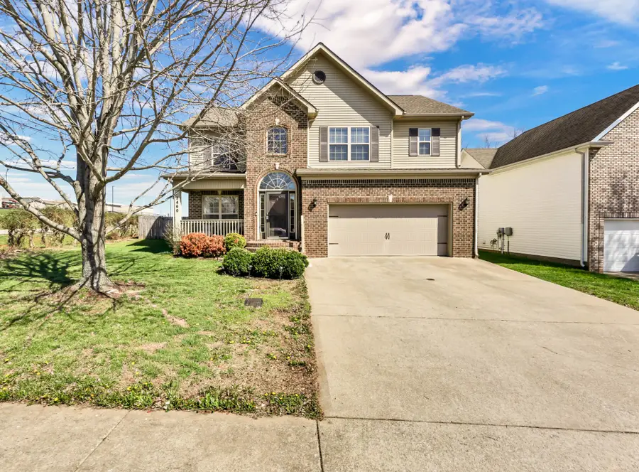 3460 Oak Creek Dr, Clarksville, TN 37040 - #2