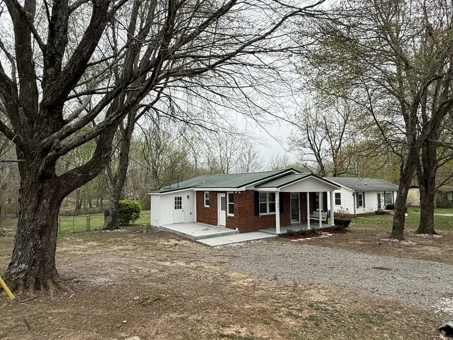 1021 Preston Dr, Burns, TN 37029 - #2