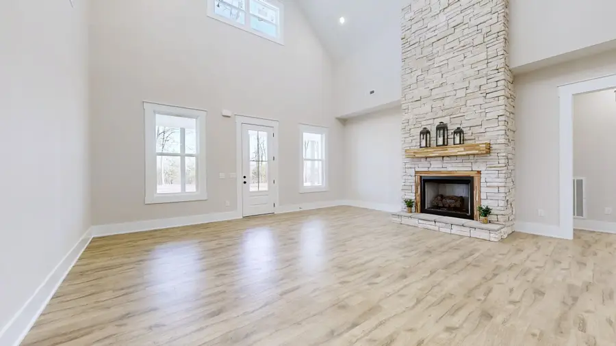 404 Bethlehem Church Rd, Shelbyville, TN 37160 - #3