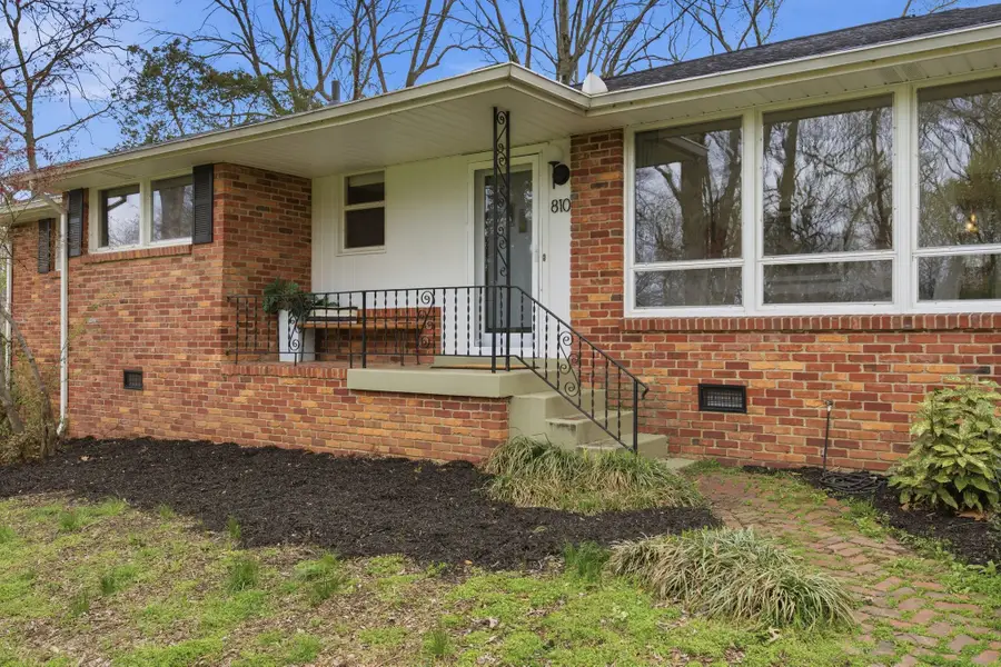 810 N Graycroft Ave, Madison, TN 37115 - #2