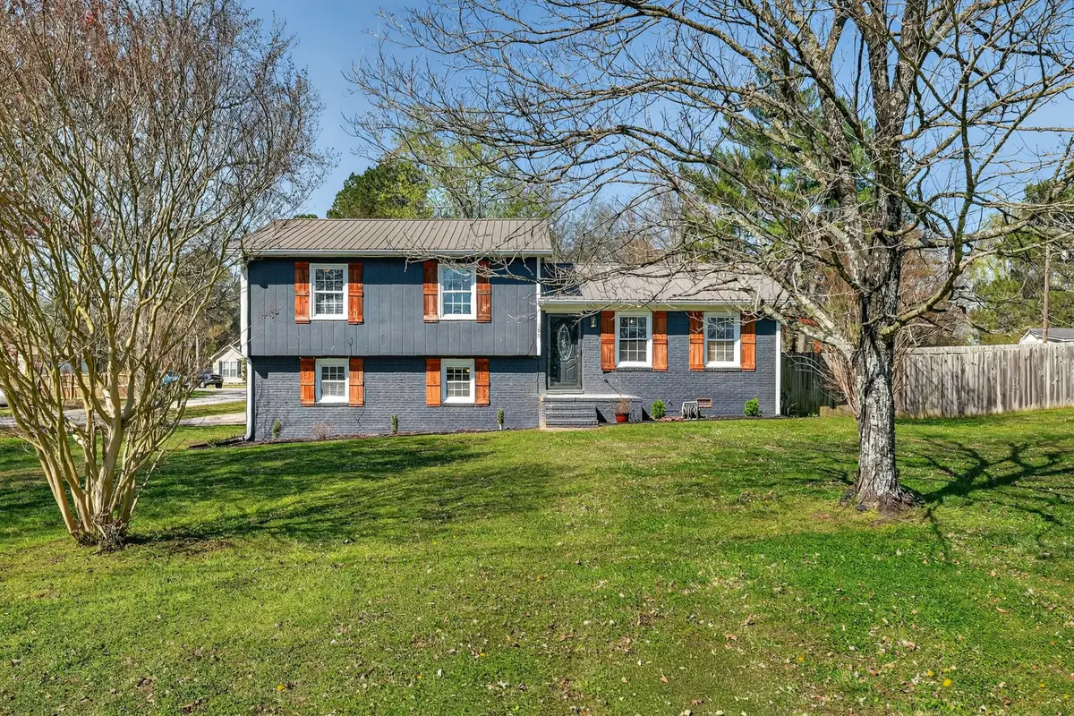 105 Simmons Cir, Fayetteville, TN 37334 - #1