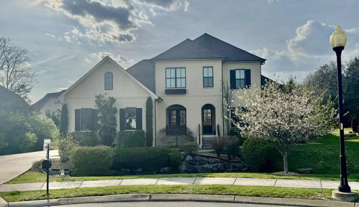 1025 Fortrose Dr, Gallatin, TN 37066 - #1