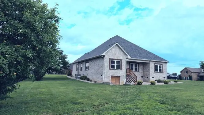 2114 London Ln, Greenbrier, TN 37073 - #3