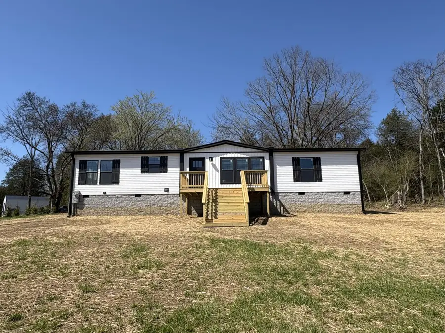 307 Enigma Rd, Chestnut Mound, TN 38552 - #2