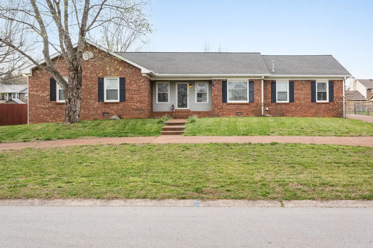 534 Brentwood Cir, Clarksville, TN 37042 - #1
