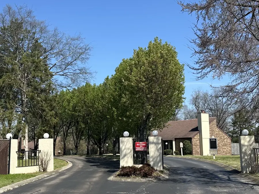 200 Castlewood Ln, Lebanon, TN 37087 - #3